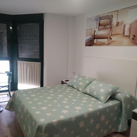 אסטורגה Edificio Valles Del Lupulo מראה חיצוני תמונה