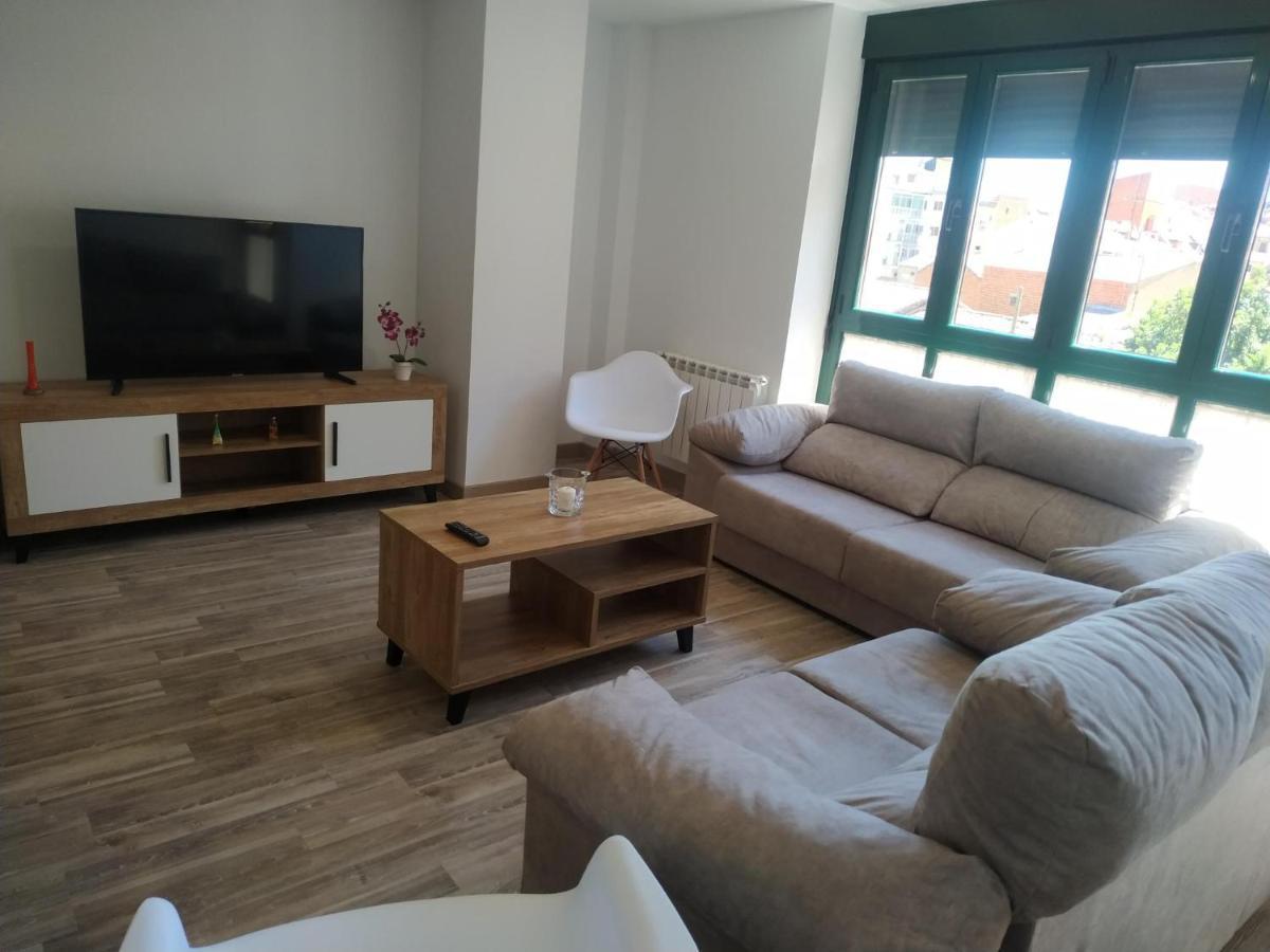 אסטורגה Edificio Valles Del Lupulo מראה חיצוני תמונה