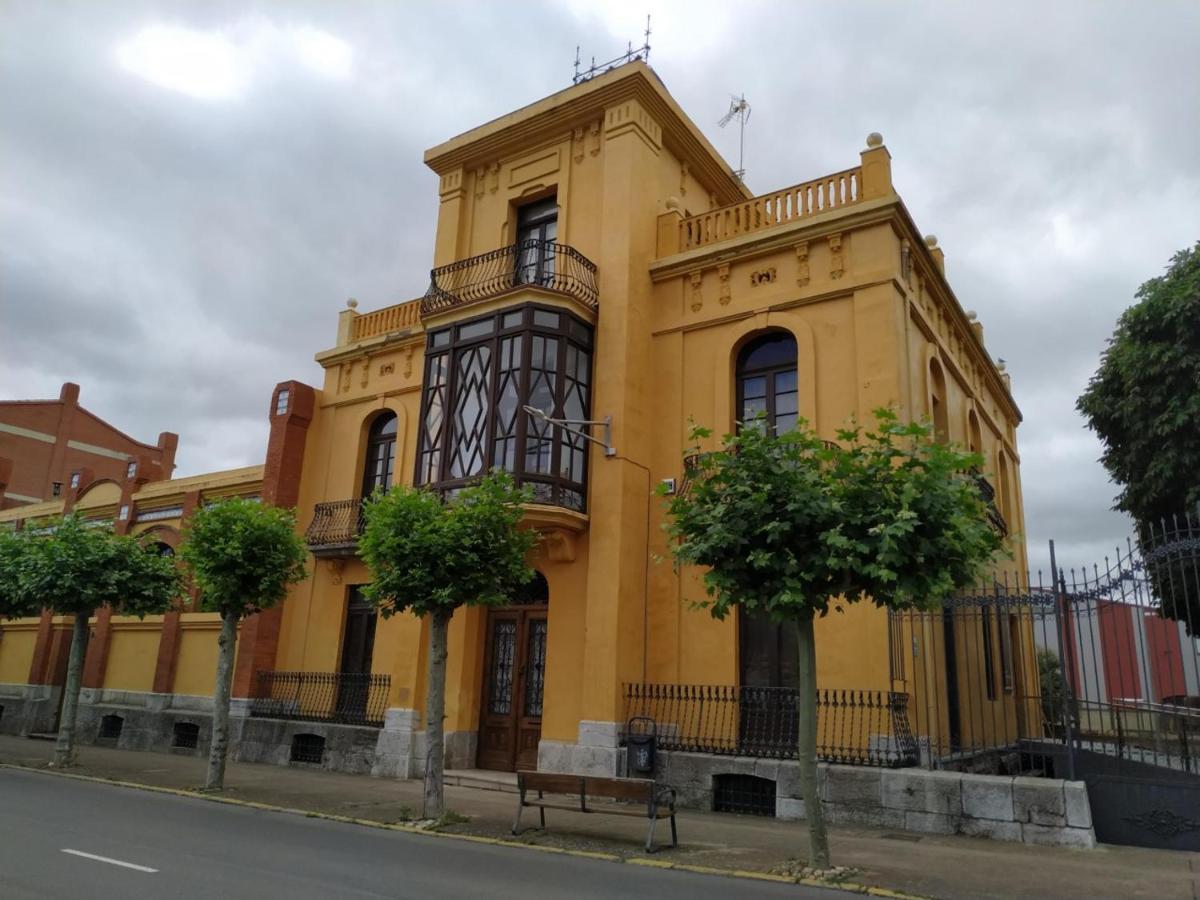 אסטורגה Edificio Valles Del Lupulo מראה חיצוני תמונה